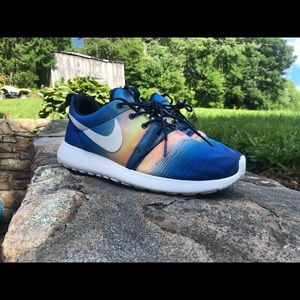 Roshe run sunrise/ SZ. 8.5